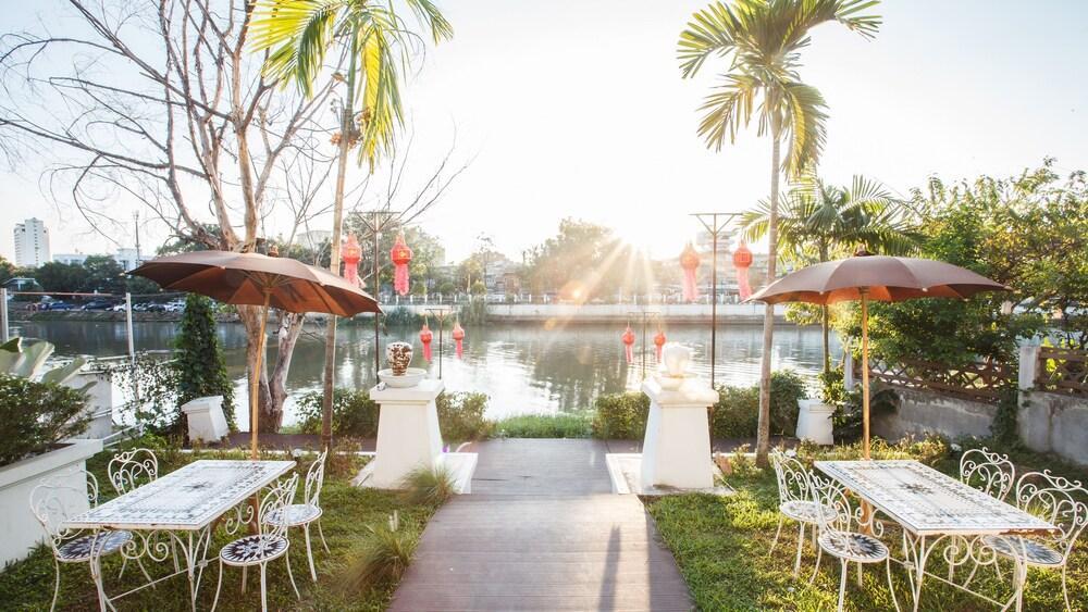 B2 Riverside Colonial Hotel Čiang Mai Exteriér fotografie