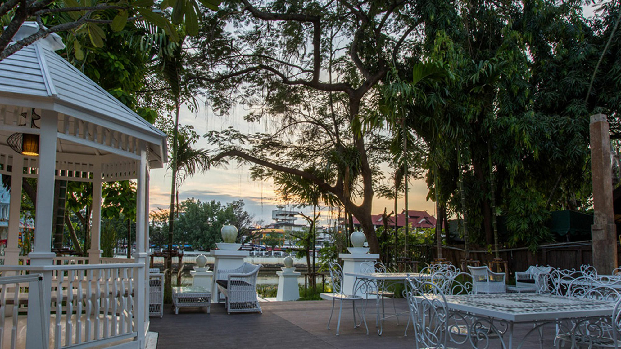 B2 Riverside Colonial Hotel Čiang Mai Exteriér fotografie
